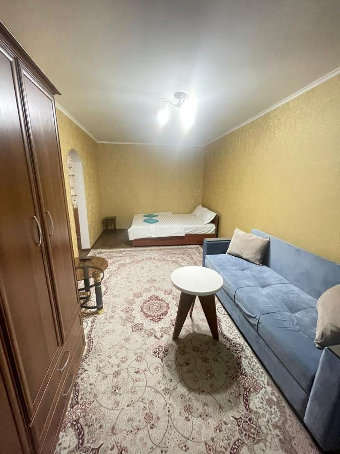 Квартира Рядом Арбата, Гоголя 92 Almaty Eksteriør bilde