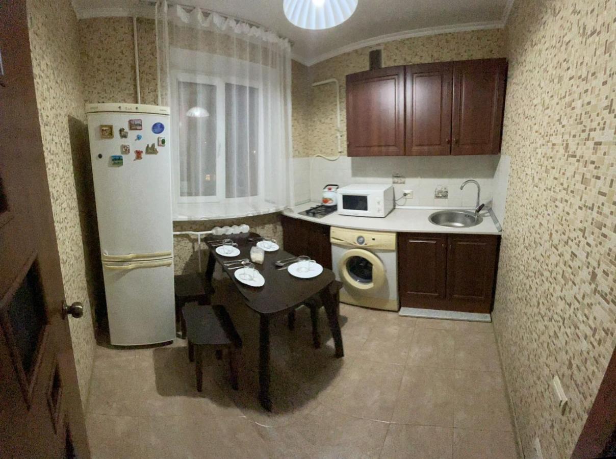 Квартира Рядом Арбата, Гоголя 92 Almaty Eksteriør bilde