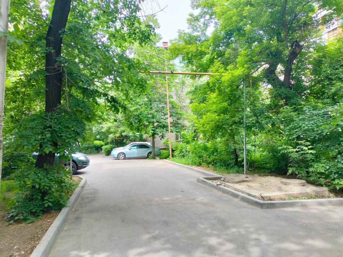 Квартира Рядом Арбата, Гоголя 92 Almaty Eksteriør bilde